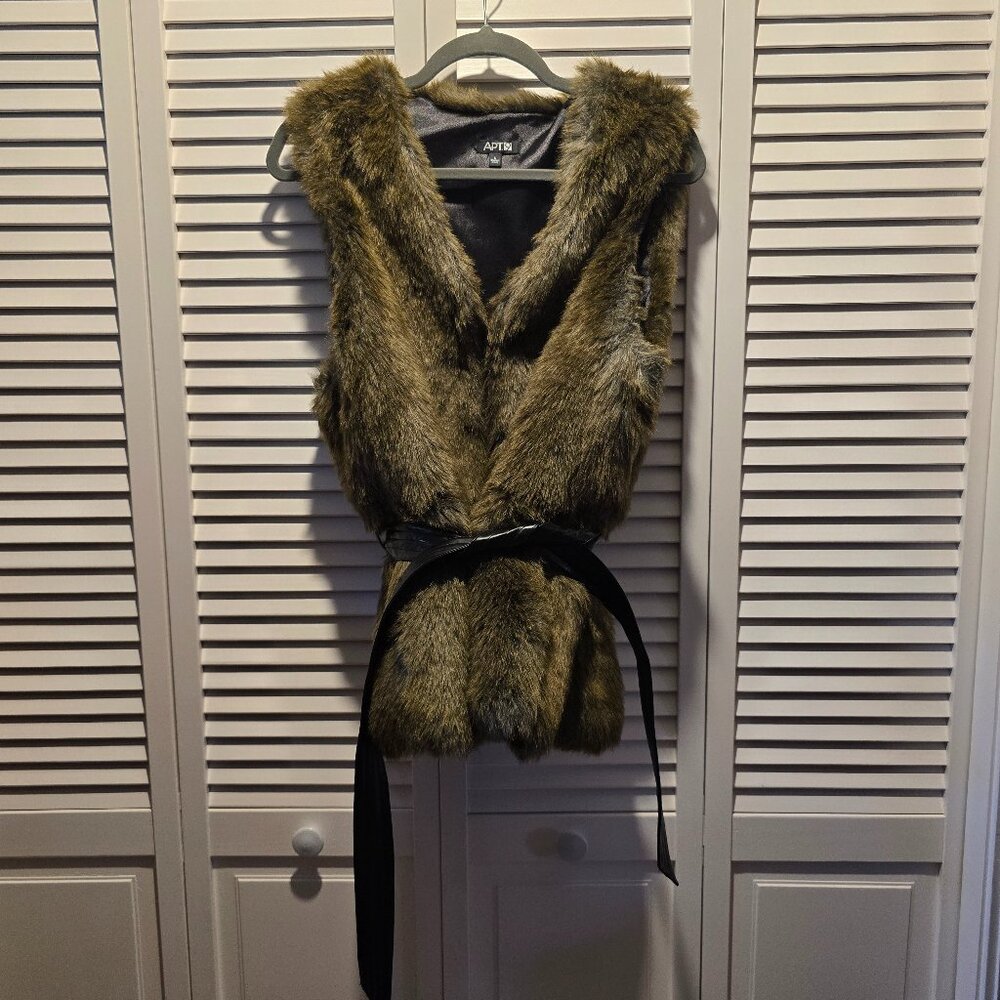 Apt 9 Faux Fur Vest